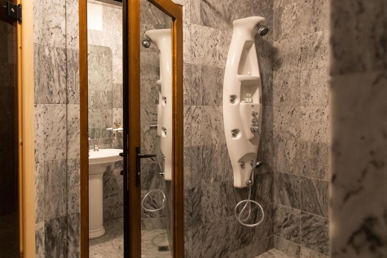 Hotel "Mandarin Clubhouse" خاركيف المظهر الخارجي الصورة