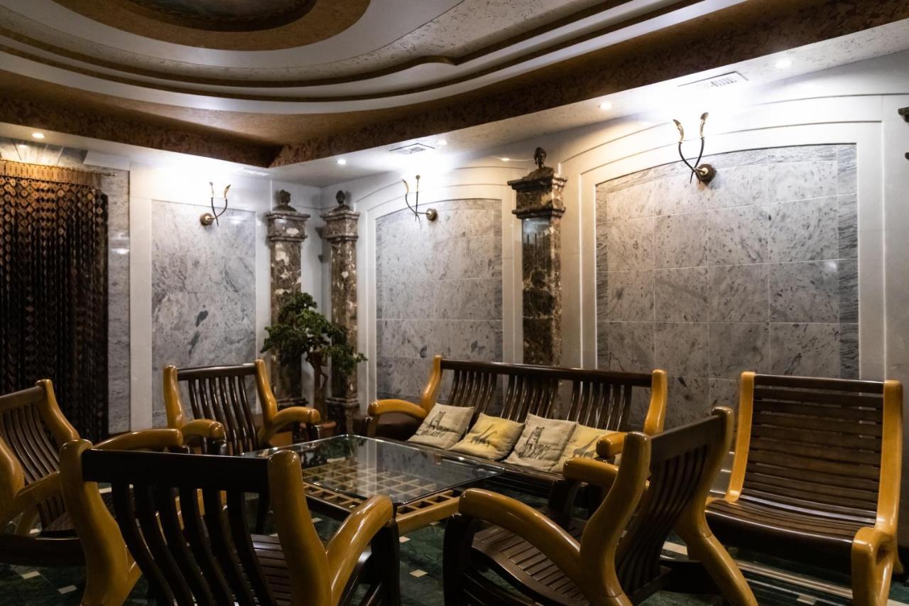Hotel "Mandarin Clubhouse" خاركيف المظهر الخارجي الصورة