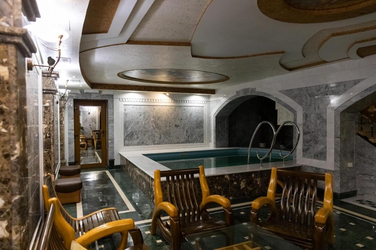 Hotel "Mandarin Clubhouse" خاركيف المظهر الخارجي الصورة
