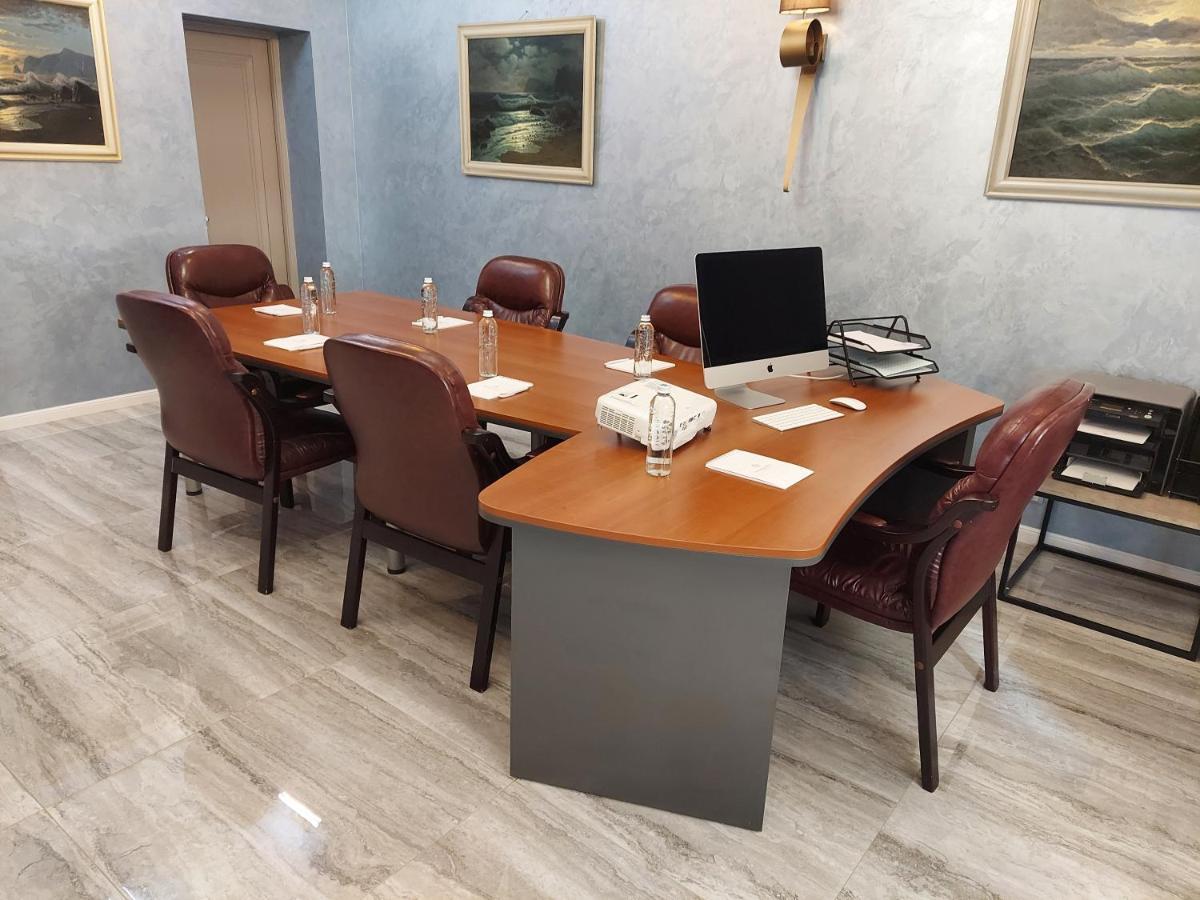 Hotel "Mandarin Clubhouse" خاركيف المظهر الخارجي الصورة