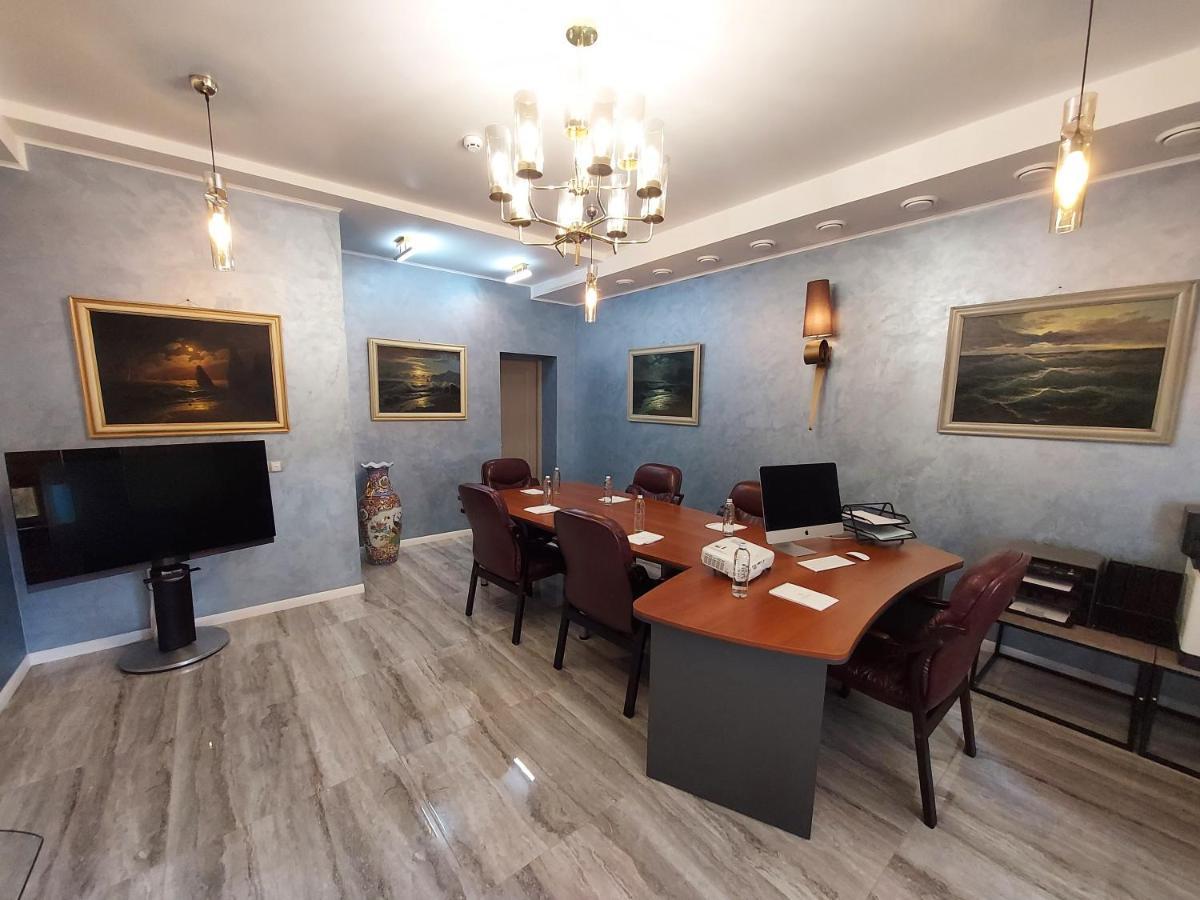 Hotel "Mandarin Clubhouse" خاركيف المظهر الخارجي الصورة