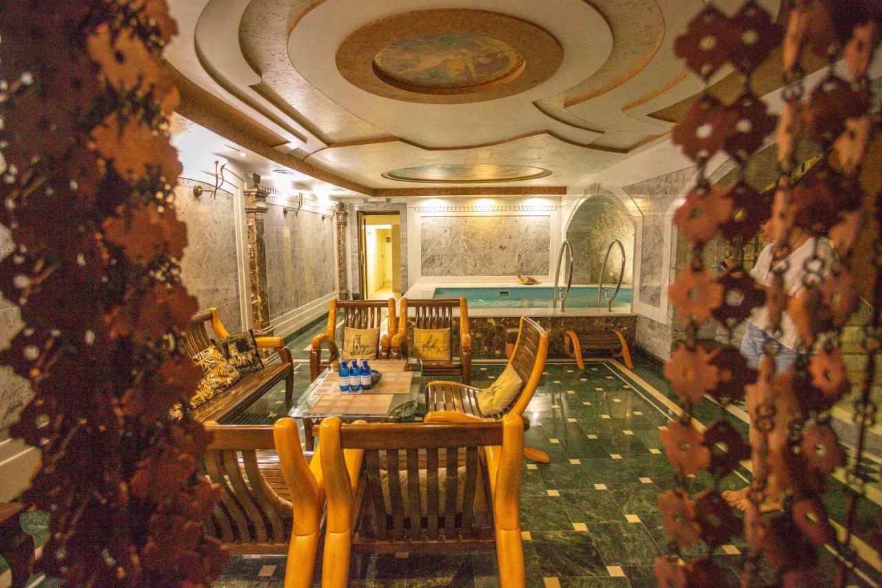 Hotel "Mandarin Clubhouse" خاركيف المظهر الخارجي الصورة